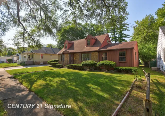 Photo 3 of Single family home for sale at 1525 Beech St, Saginaw, MI 48602 | MLS# 61050217344 | Listing updated on 2026-08-04