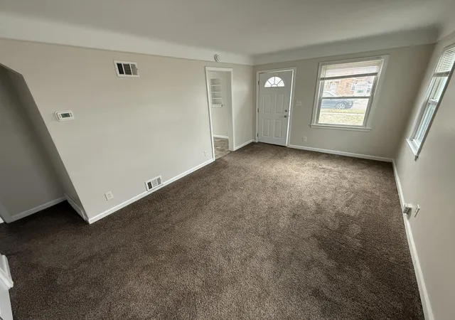 5th image of 22765 Rosalind Ave, Eastpointe, MI 48021 | MLS# 81026040462