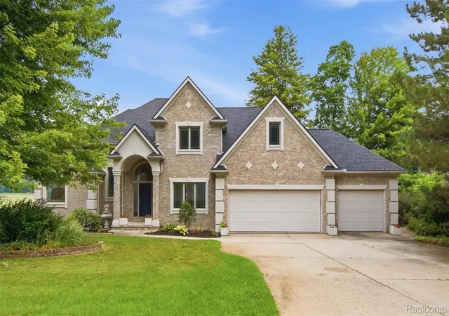 Photo 1 of Single family home for sale at 16147 Meredith Ct, Linden, MI 48451 | MLS# 20261061223 | Listing updated on 2026-08-23