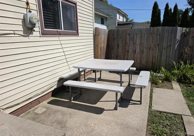 Photo 4 of Single family home for sale at 4930 Campbell St, Dearborn Heights, MI 48125 | MLS# 20261061225 | Listing updated on 2026-08-07