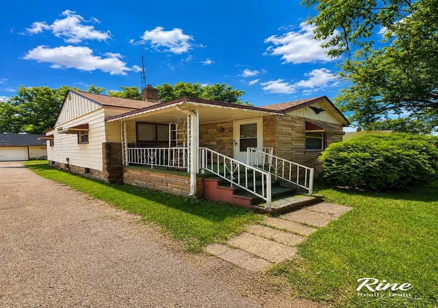 1st image of 3204 E Hemphill Rd, Burton, MI 48529 | MLS# 61050217350