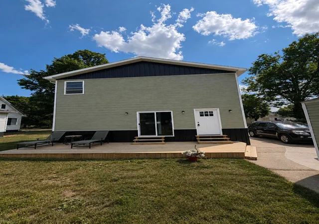 2nd image of 412 4th Ave, Three Rivers, MI 49093 | MLS# 68026040474