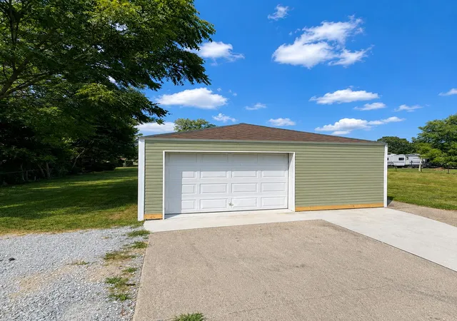 Photo 3 of Single family home for sale at 412 4th Avenue, Three Rivers, MI 49093 | MLS# 68026040474 | Listing updated on 2026-08-20