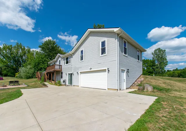 Photo 4 of Single family home for sale at 13396 Miracle Dr, Chelsea, MI 48118 | MLS# 81026040473 | Listing updated on 2026-08-25