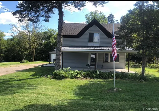 Photo 1 of Single family home for sale at 8212 Tindall Rd, Davisburg, MI 48350 | MLS# 20261061255 | Listing updated on 2026-08-28