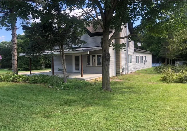 Photo 2 of Single family home for sale at 8212 Tindall Rd, Davisburg, MI 48350 | MLS# 20261061255 | Listing updated on 2026-08-28