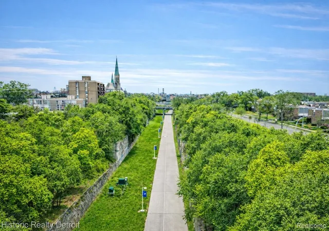 26th image of 1300 E Lafayette #2803, Detroit, MI 48207 | MLS# 20261061259