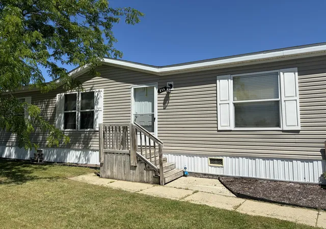 2nd image of 360 E Tuttle Rd #212, Ionia, MI 48846 | MLS# 65026040488