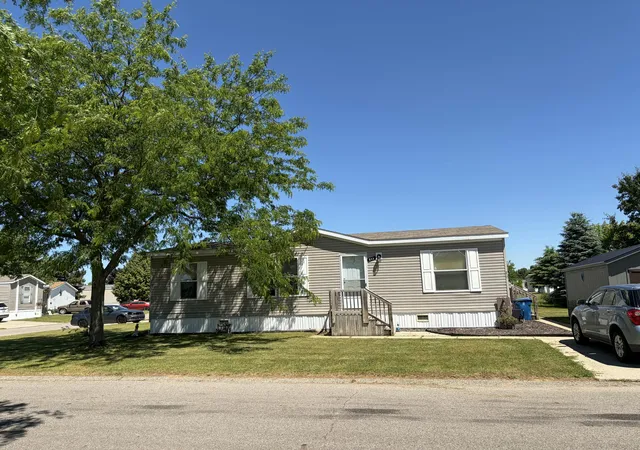 Photo 3 of Single family home for sale at 360 E Tuttle Rd #212, Ionia, MI 48846 | MLS# 65026040488 | Listing updated on 2026-08-10