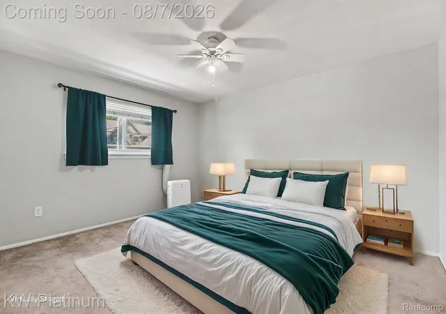 Listing Photo 2 - Condo for sale in building located at 1516 Normandy Rd, Royal Oak, MI 48073 - Unit #