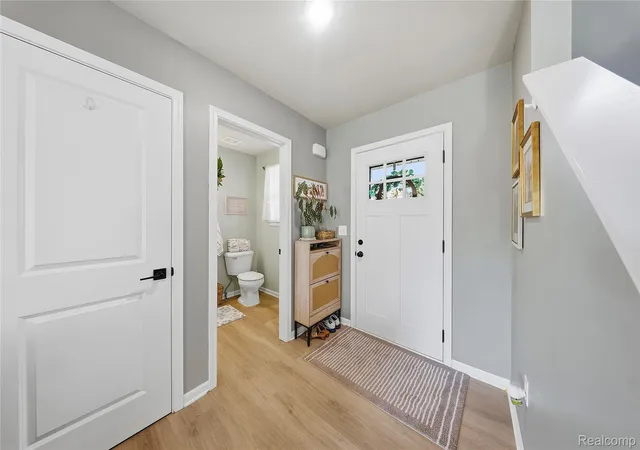 Photo 3 of Single family home for sale at 26921 Cedar Run Ct, Woodhaven, MI 48183 | MLS# 20261061290 | Listing updated on 2026-08-23