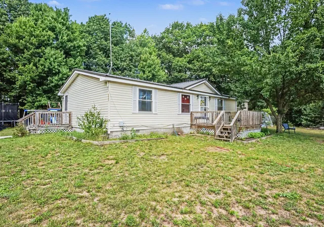 32nd image of 5847 W Austrian Pine Ln, Grant, MI 49327 | MLS# 72026040492