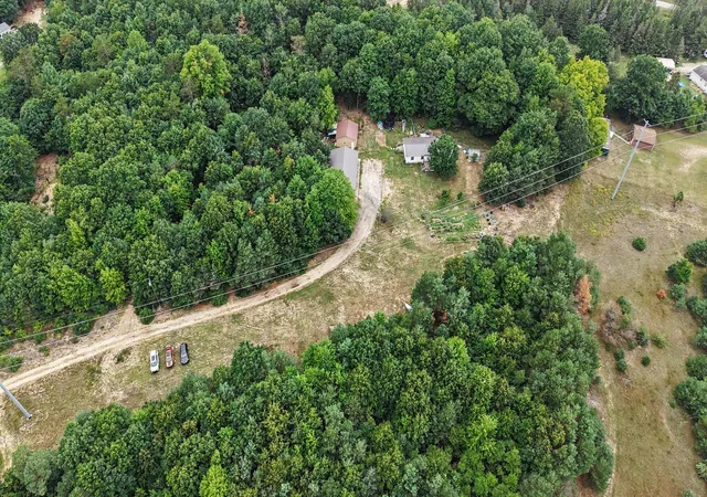 2nd image of 5847 W Austrian Pine Ln, Grant, MI 49327 | MLS# 72026040492