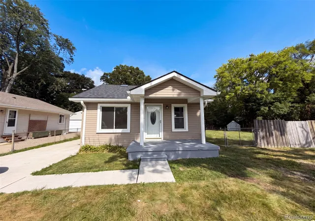 1st image of 21420 Jefferson St, Farmington Hills, MI 48336 | MLS# 20261061295