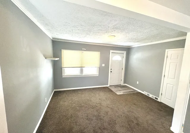 2nd image of 1321 Applewood Ave, Lincoln Park, MI 48146 | MLS# 81026040494