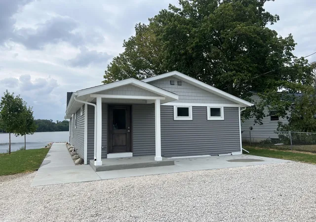 5th image of 52070 Lake Ave, Three Rivers, MI 49093 | MLS# 66026040497