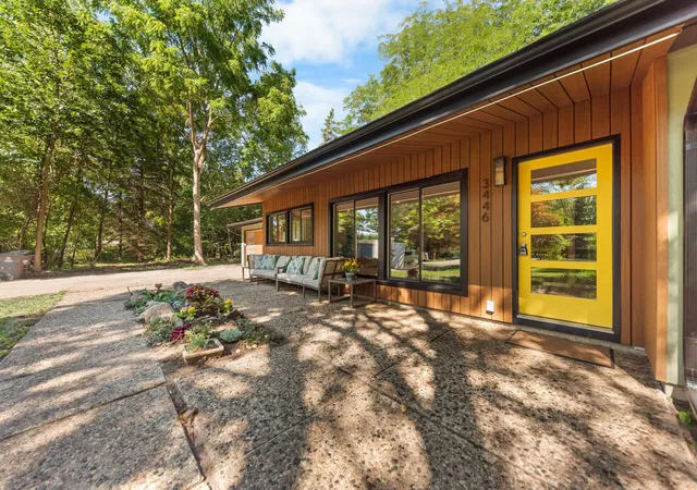 Photo 4 of Single family home for sale at 3446 Charing Cross Rd, Ann Arbor, MI 48108 | MLS# 81026040498 | Listing updated on 2026-10-05