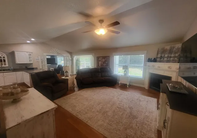 3rd image of 6797 Lakewood Dr, Oscoda, MI 48750 | MLS# 77080071919
