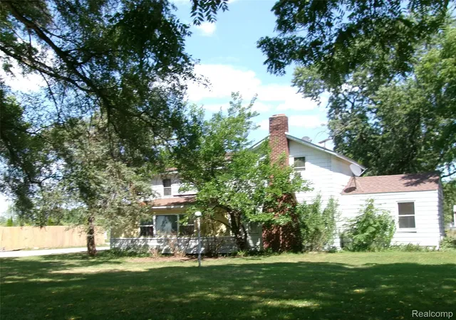 Photo 2 of Single family home for sale at 2080 N Milford Rd, Highland, MI 48357 | MLS# 20261061313 | Listing updated on 2026-08-17