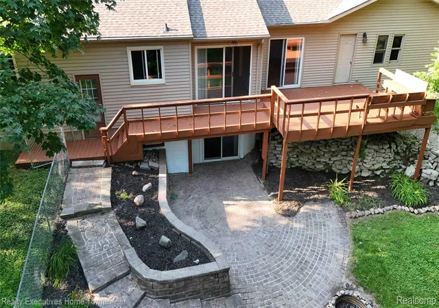 5th image of 3855 N River Rd, Fort Gratiot, MI 48059 | MLS# 20261061318