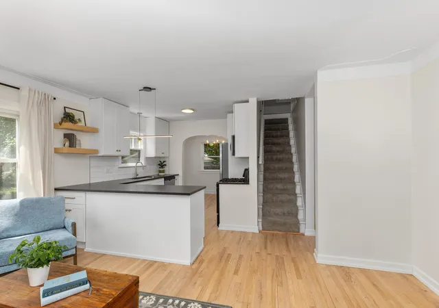 image of 1221 Whitmore Ave Nw, Grand Rapids City Kent, MI 49504 | MLS# 65026040505