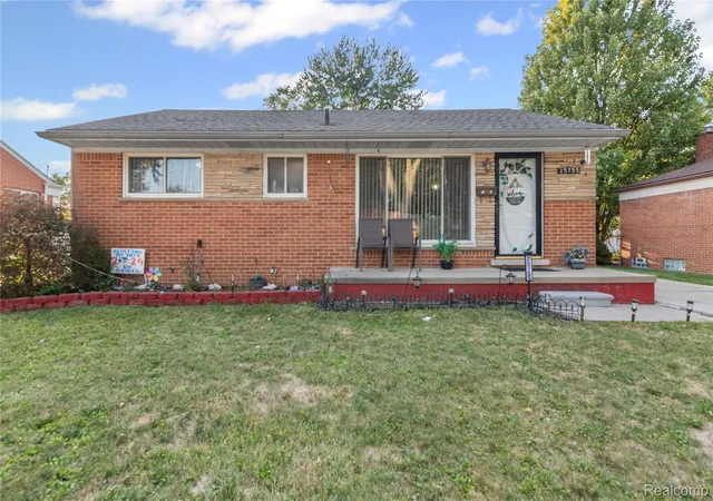 Photo 1 of Single family home for sale at 25755 Patricia Ave, Warren, MI 48091 | MLS# 20261061330 | Listing updated on 2026-09-08