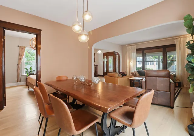 Photo 3 of Single family home for sale at 1012 Pearl St, Saint Joseph, MI 49085 | MLS# 69026040508 | Listing updated on 2026-09-16