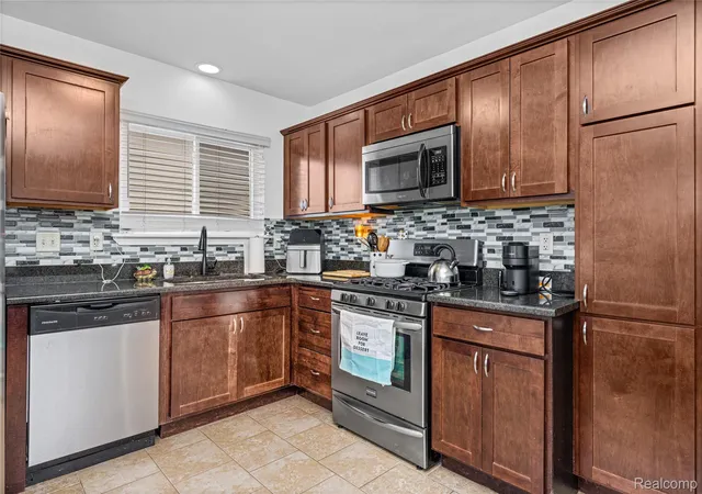 Photo 4 of Single family home for sale at 31516 Saint Margaret St, Saint Clair Shores, MI 48082 | MLS# 20261061364 | Listing updated on 2026-09-04