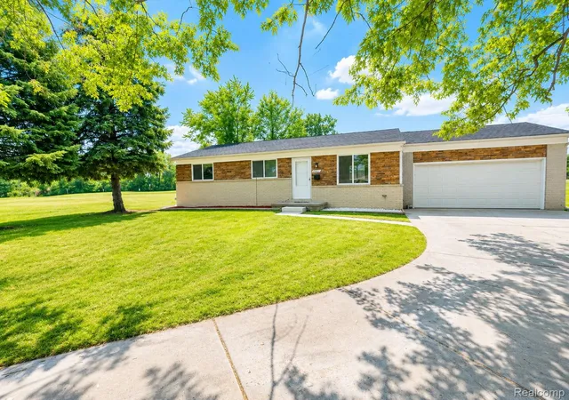 2nd image of 25101 Masch Ave, Warren, MI 48091 | MLS# 20261061366