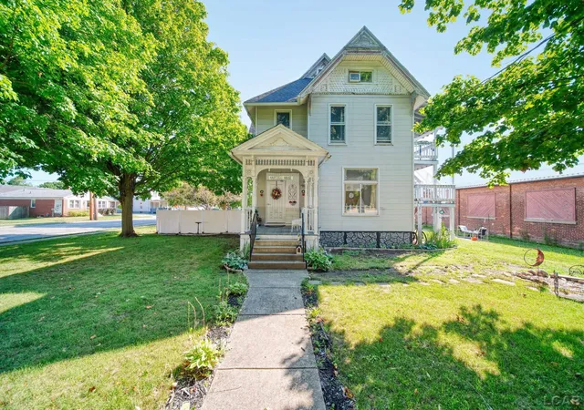 1st image of 120 E Adrian St, Blissfield, MI 49228 | MLS# 56050217384