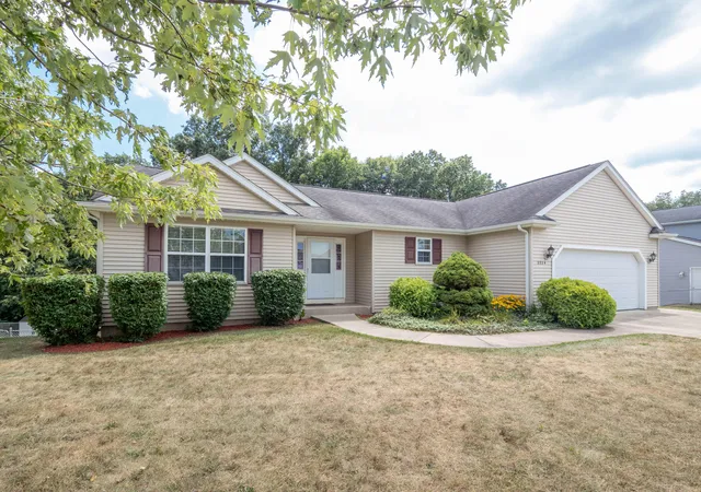 1st image of 3734 Pristine Ave, Kalamazoo, MI 49048 | MLS# 66026040521