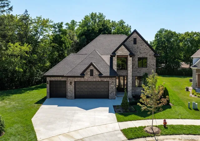 1st image of 913 Kimberly Ct, Troy, MI 48098 | MLS# 20261061369