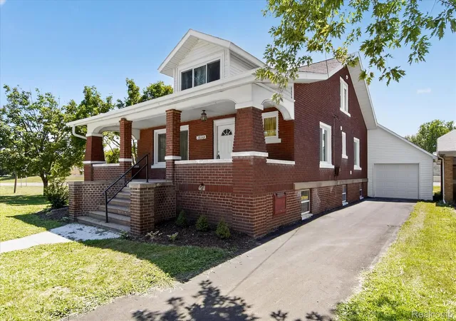 Photo 3 of Single family home for sale at 28264 Waltz Rd, New Boston, MI 48164 | MLS# 20261061374 | Listing updated on 2026-09-12