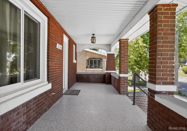 Photo 3 of Single family home for sale at 28264 Waltz Rd, New Boston, MI 48164 | MLS# 20261061374 | Listing updated on 2026-09-12