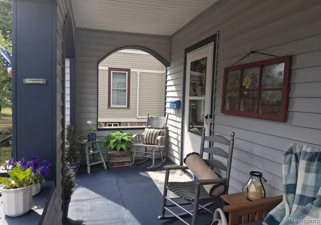 Photo 3 of Single family home for sale at 325 E Hewitt Ave, Marquette, MI 49855 | MLS# 20261061376 | Listing updated on 2026-08-22