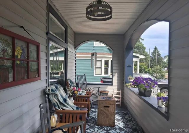 Photo 3 of Single family home for sale at 325 E Hewitt Ave, Marquette, MI 49855 | MLS# 20261061376 | Listing updated on 2026-08-22