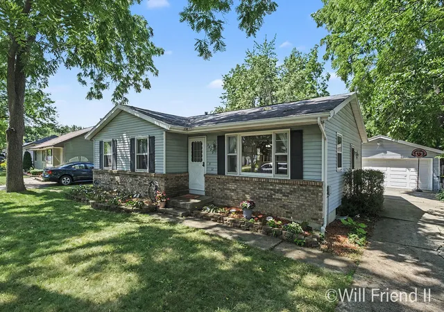 2nd image of 3629 Bluebird Ave Sw, Wyoming, MI 49519 | MLS# 65026040530