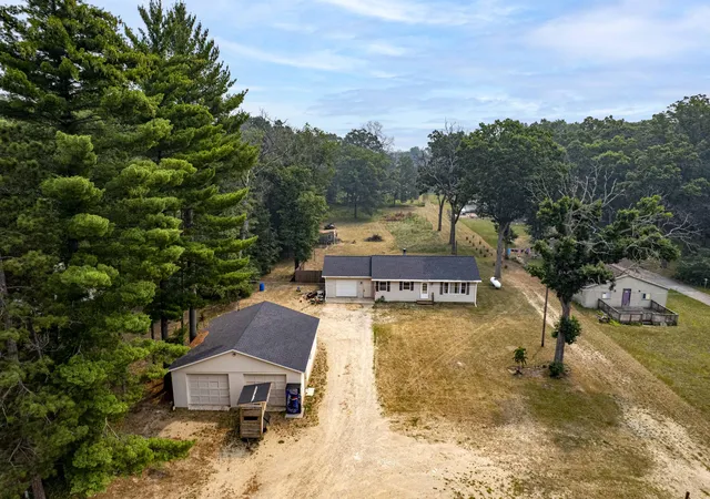1st image of 11572 N Bingham Ave, Bitely, MI 49309 | MLS# 65026040535