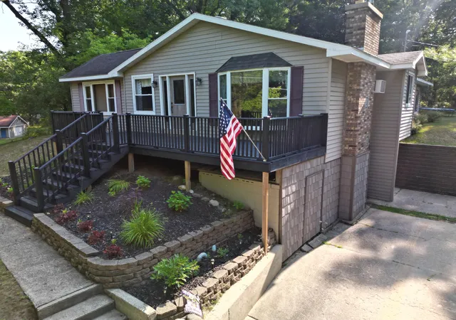 1st image of 12088 N Lake St, Bitely, MI 49309 | MLS# 71026040540