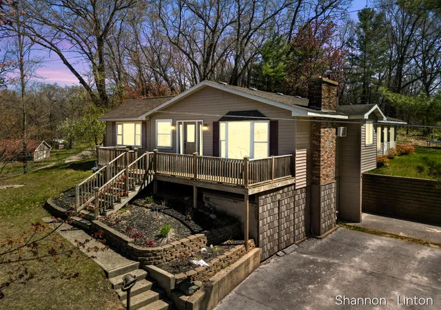 34th image of 12088 N Lake St, Bitely, MI 49309 | MLS# 71026040540