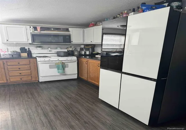 Photo 2 of Single family home for sale at 11079 Armstrong, Saginaw, MI 48609 | MLS# 20261061387 | Listing updated on 2026-08-07