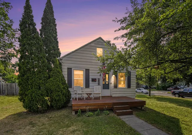 1st image of 4540 Hyde Park Ave Sw, Grand Rapids, MI 49548 | MLS# 65026040548