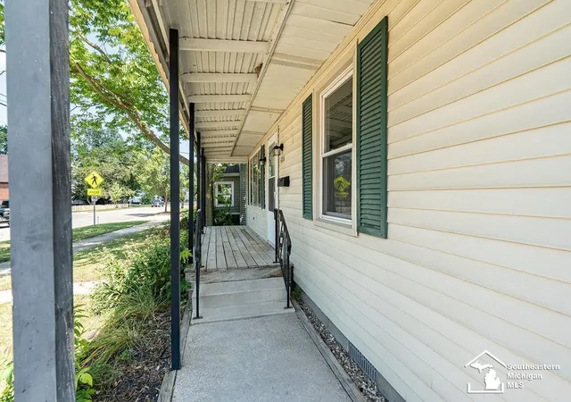 Photo 3 of Single family home for sale at 435 Toledo St, Dundee, MI 48131 | MLS# 57050217395 | Listing updated on 2026-09-07