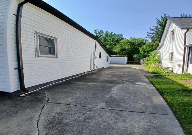 Photo 3 of Single family home for sale at 193 Robertson St, Mount Clemens, MI 48043 | MLS# 58050217396 | Listing updated on 2026-08-05