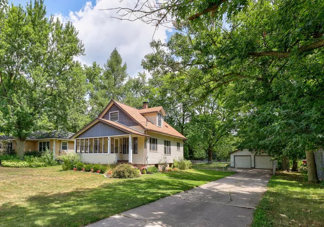 1st image of 357 N State St, Zeeland, MI 49464 | MLS# 71026040550
