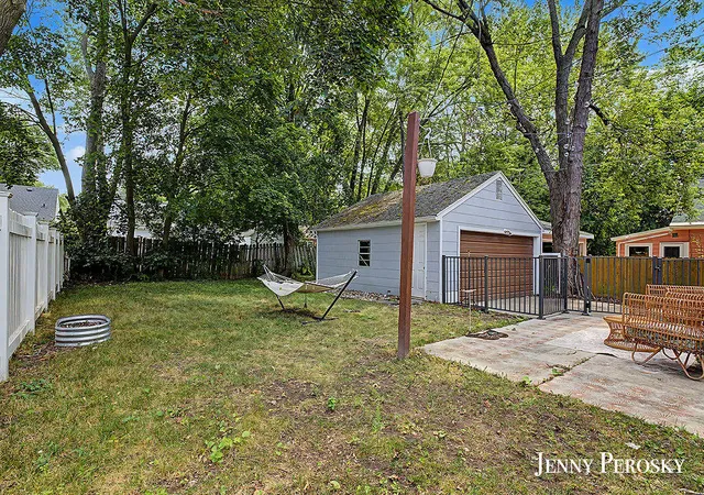 image of 1044 Breton Rd Se, East Grand Rapids City Kent, MI 49506 | MLS# 65026040552