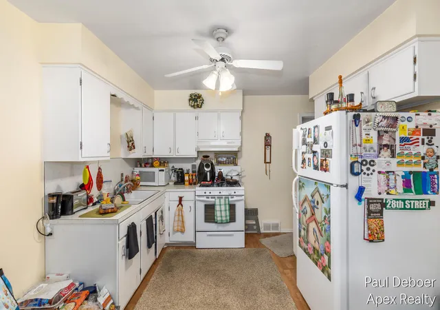 image of 3542 Se Fuller Ave Se, Grand Rapids City Kent, MI 49508 | MLS# 65026040551