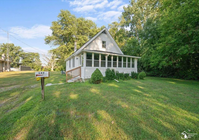 4th image of 12202 Harris St, Carleton, MI 48117 | MLS# 57050217399