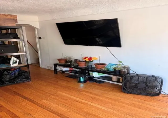 Photo 3 of Single family home for sale at 18945 Sawyer St, Detroit, MI 48228 | MLS# 20261061396 | Listing updated on 2026-09-18
