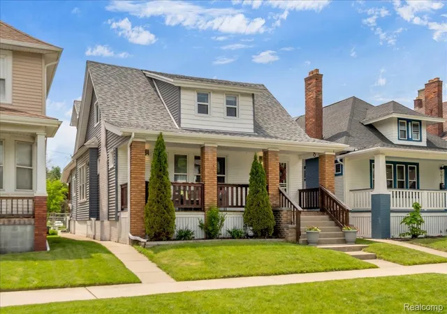 Photo 2 of Single family home for sale at 3003 Fischer St, Detroit, MI 48214 | MLS# 20261061403 | Listing updated on 2026-08-22